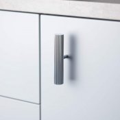 T-knopp i aluminium med mönster