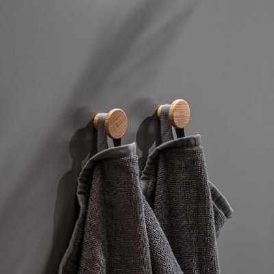 Handdukskrok i ekträ